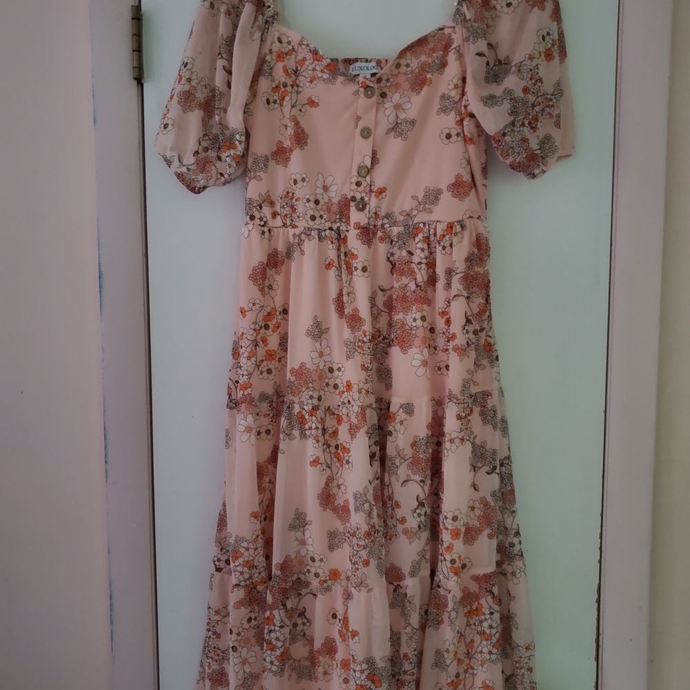 Luxology Puff Sleeve Floral Midi Dress